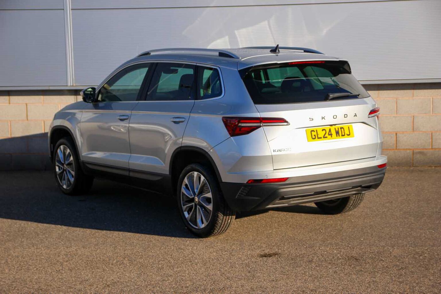 SKODA Karoq SUV 1.0 TSI (116ps) SE L