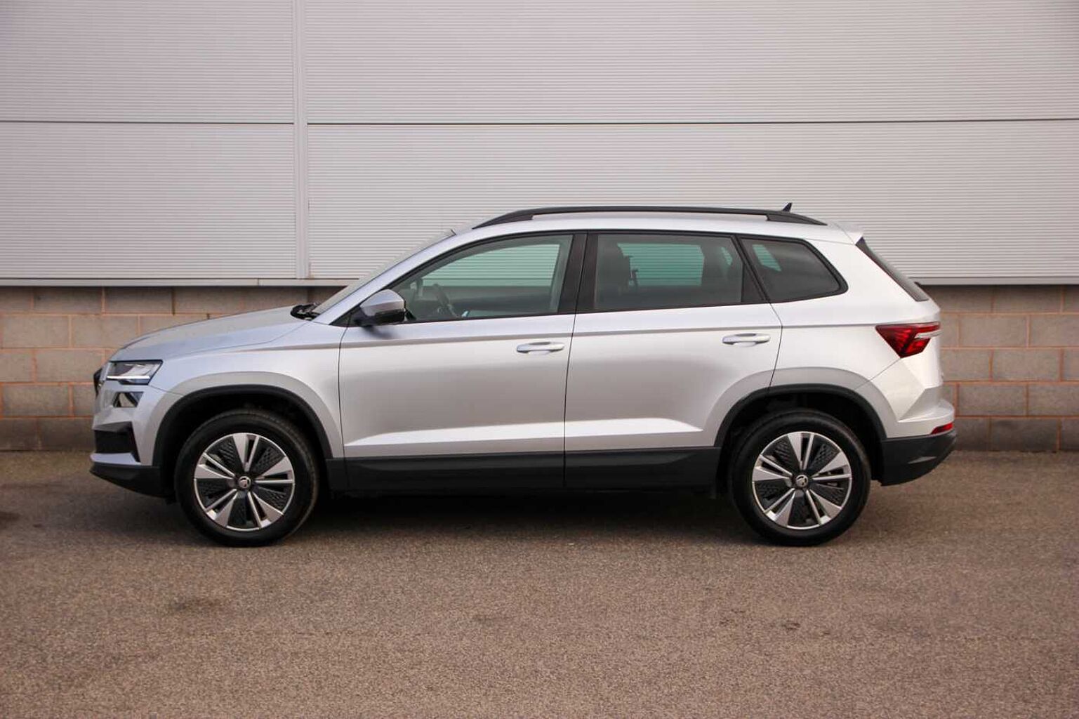 SKODA Karoq SUV 1.0 TSI (110ps) SE Drive