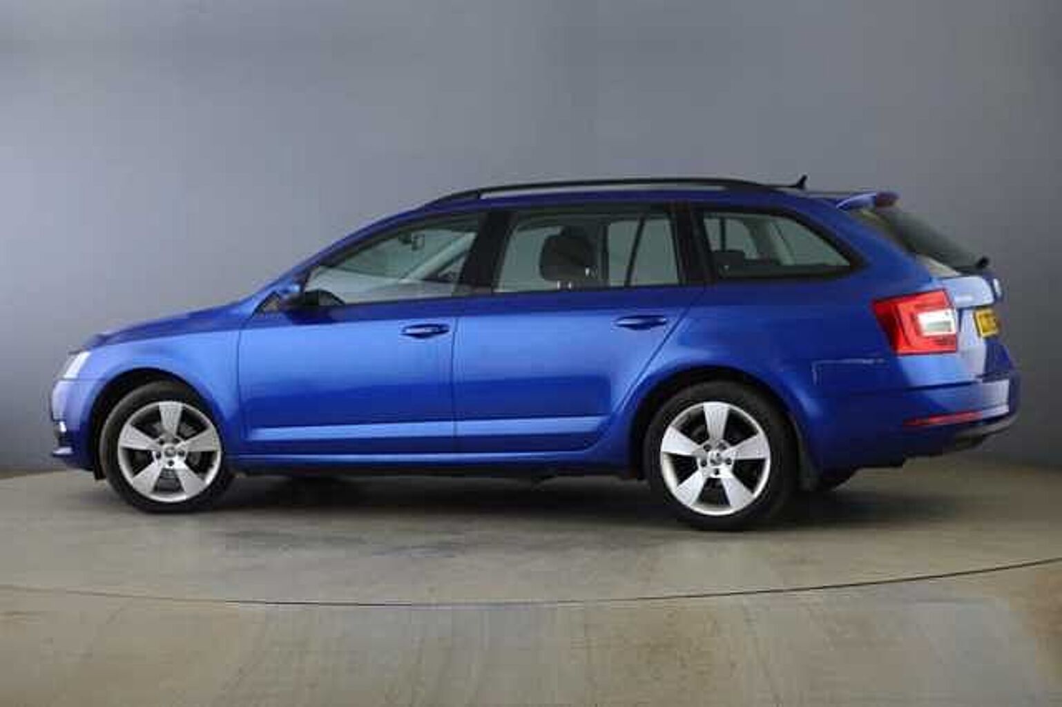 SKODA Octavia Estate 1.5 TSI (150ps) SE Drive ACT DSG